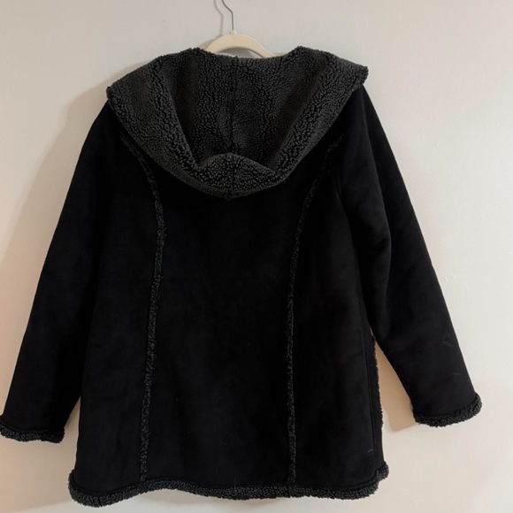 Vintage L.L. Bean Black Shearling-Lined Jacket - Picture 2 of 6